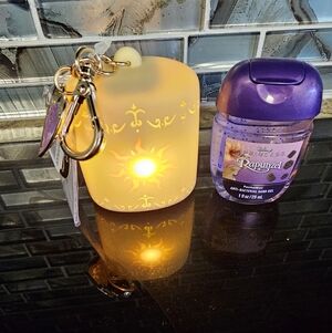 Bath & Body Works Rapunzel Pocketbac Light-Up Lantern Holder + 1 Pocketbac NEW